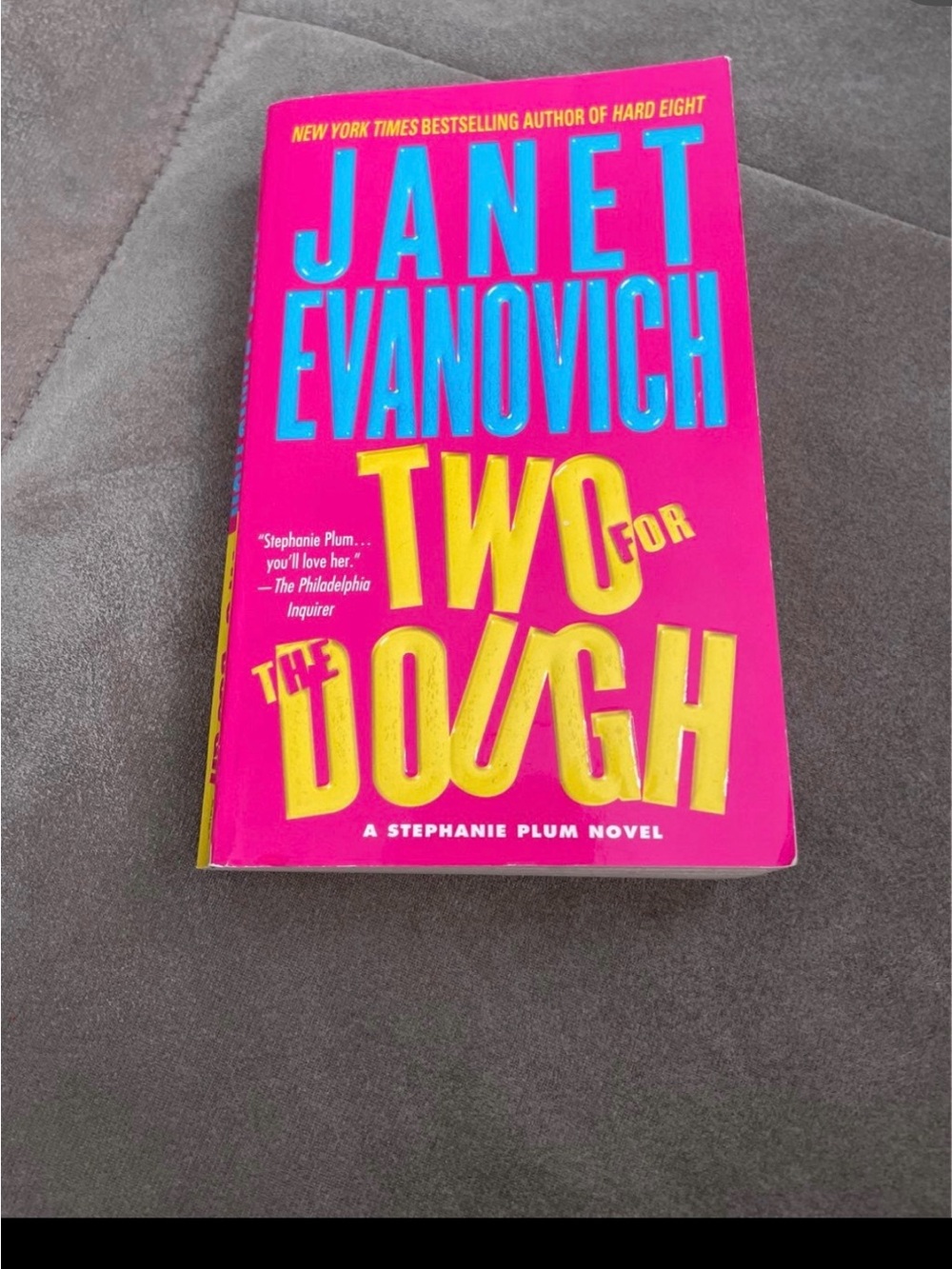 Two For The Dough by Janet Evanovich Paperback Book